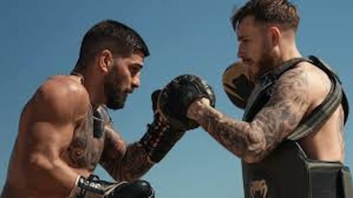 [2025] Opiniones sobre la formación Invictos de Ilia Topuria – ¿Vale la pena?